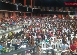 Revisão do Corujão da Vitória lota Teresina Hall