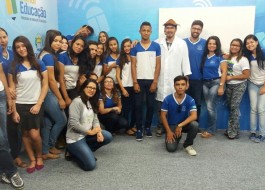 Alunos de Hugo Napoleão realizam visita ao Canal Educação