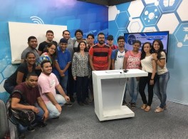Estudantes de Geografia da Uespi visitam Canal Educação